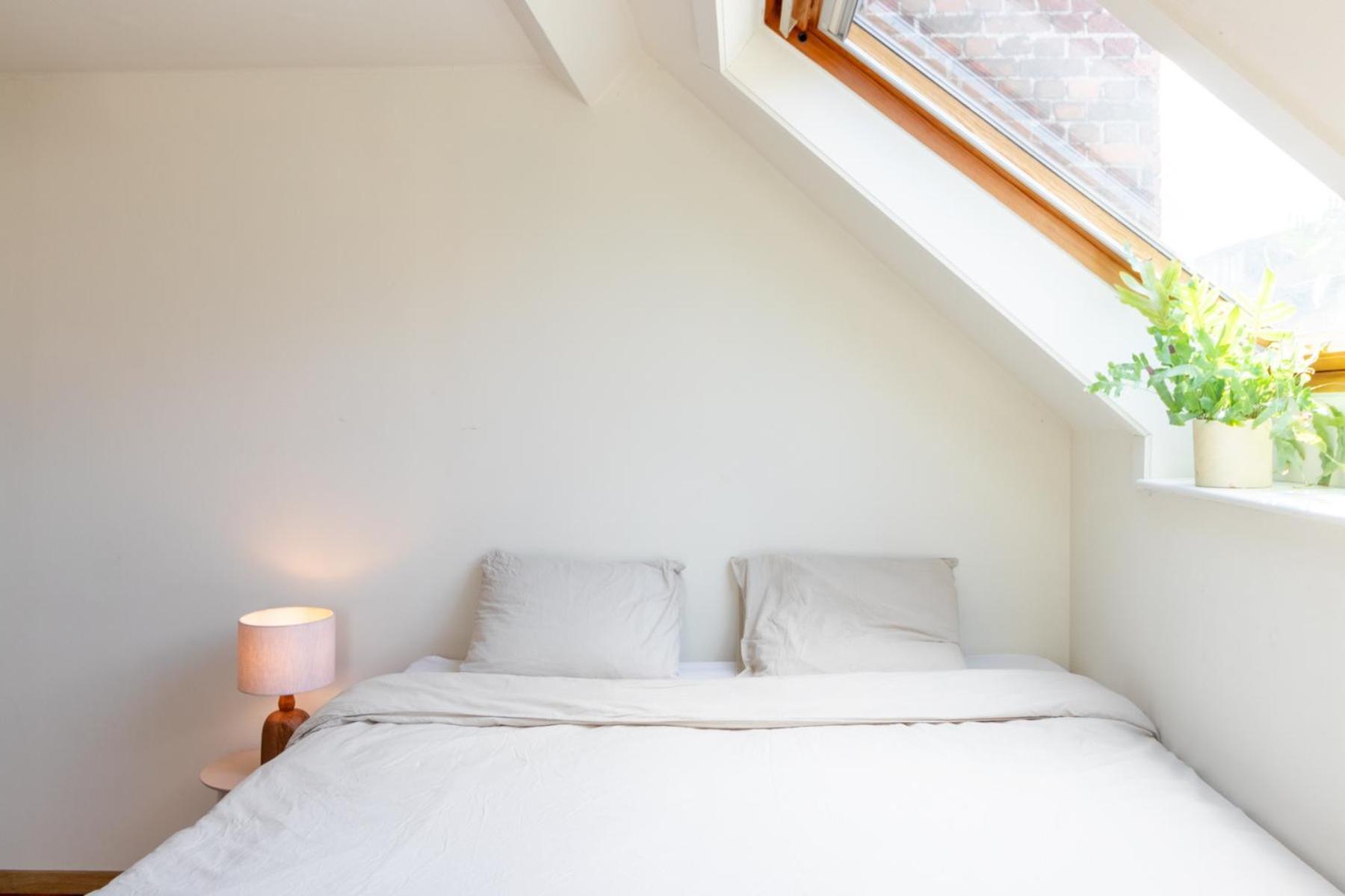 Guesthouse Private Studio Nearby Old Town เกนต์ ภายนอก รูปภาพ